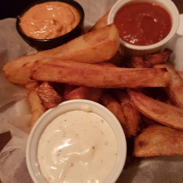 Excellent #chips #livinglife #beer #paris